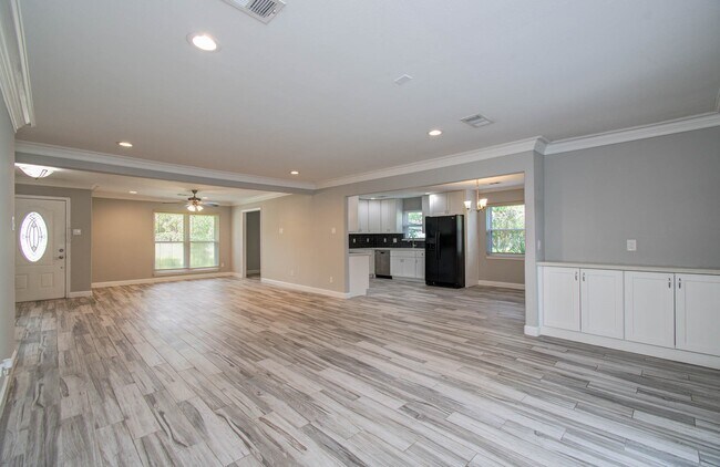 Building Photo - 11403 Braewick Dr