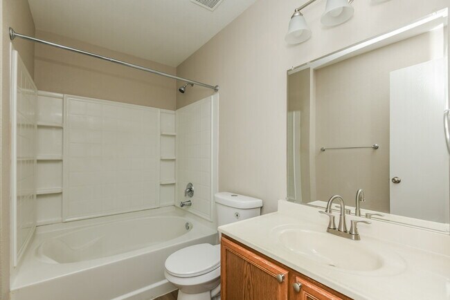 Building Photo - 6937 Brookglen Ln