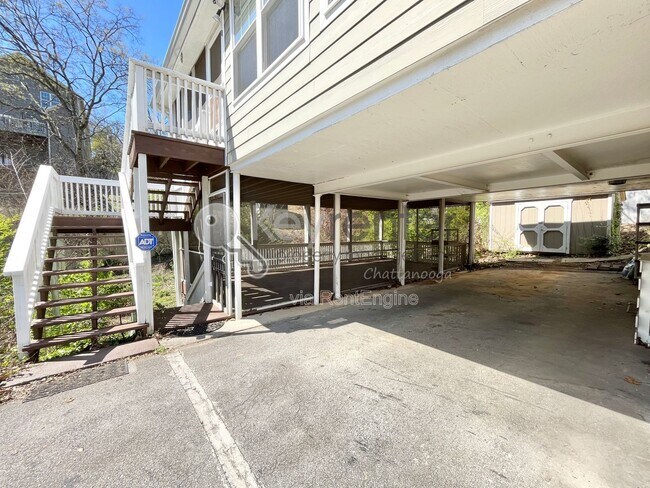 Building Photo - 1216 Hanover St