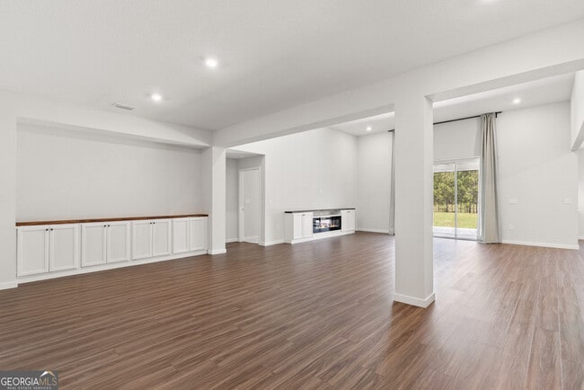 Building Photo - 208 Park View Ln