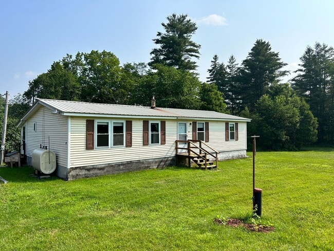 Building Photo - Country 3 Bed / 2 Bath Home for RENT