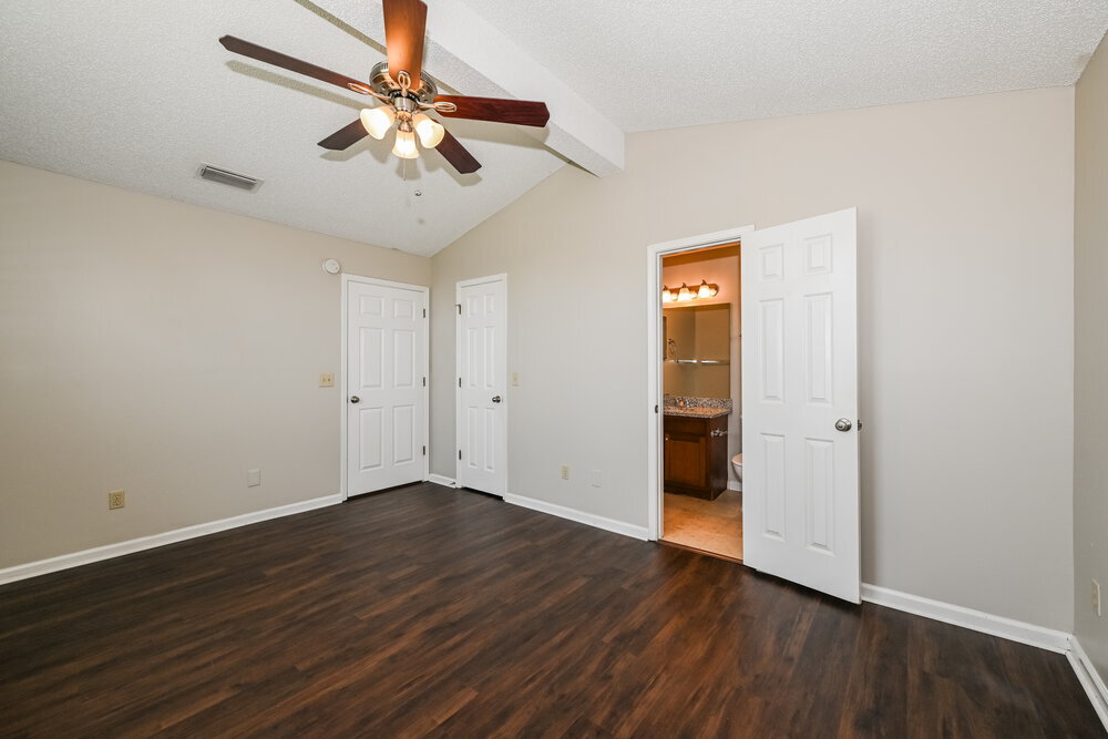 Building Photo - 449 Baybrook Dr