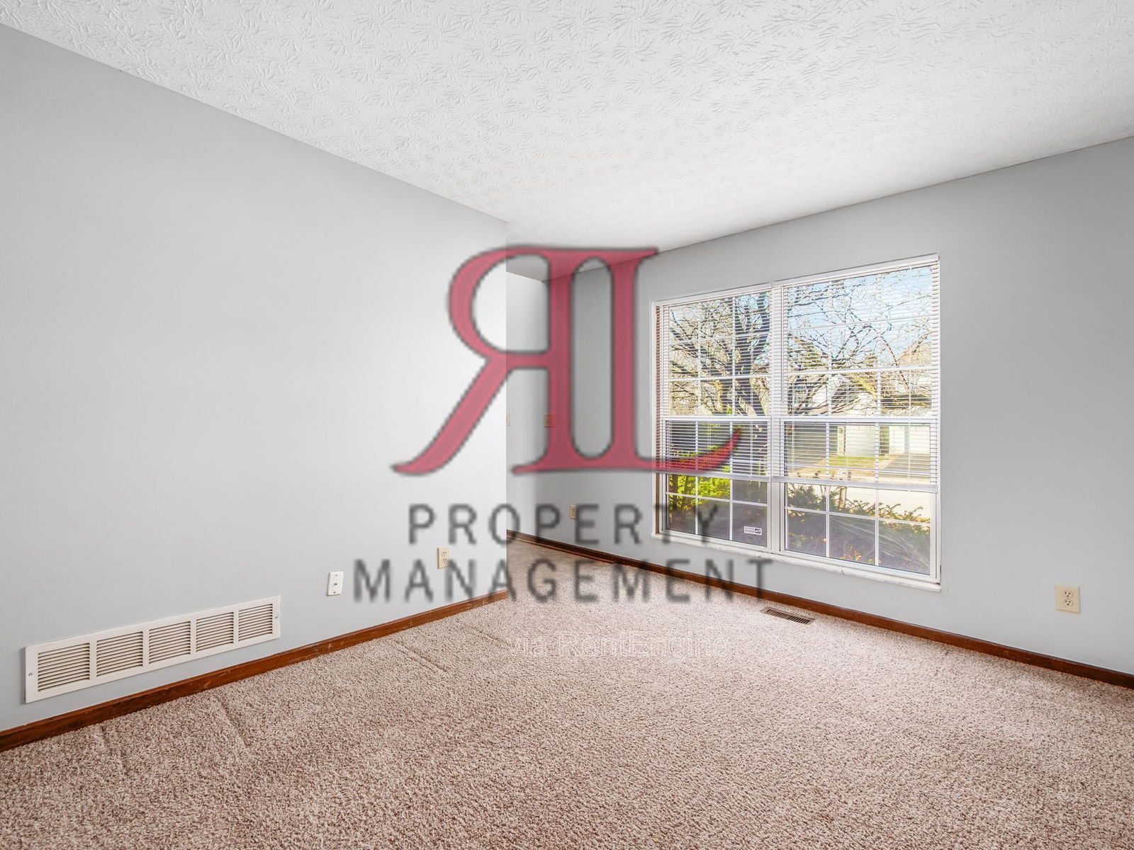 Building Photo - 9326 Tahoma St