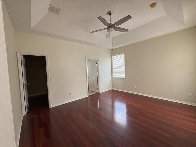 Building Photo - 139 Chaucer Ave