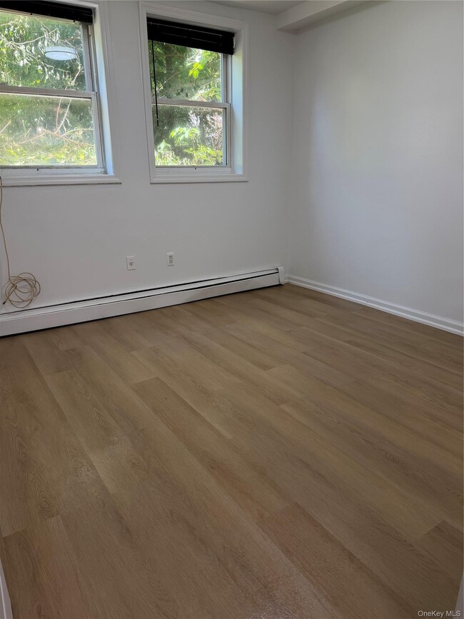 Building Photo - 2067 Van Hoesen Ave