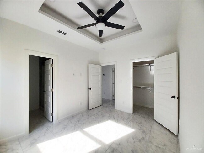 Building Photo - 9303 N 59th Ln
