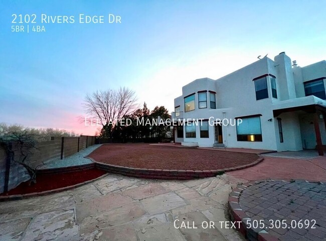 Building Photo - Spacious 5 Bedroom, Views, Refrigerated Ai...