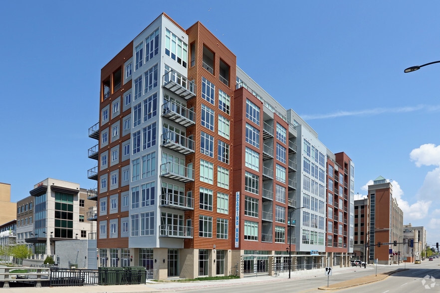 Metreau Apartments 115 E Walnut St Green Bay WI 54301 Apartment Finder