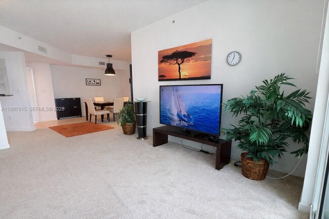 Building Photo - 7900 Harbor Island Dr