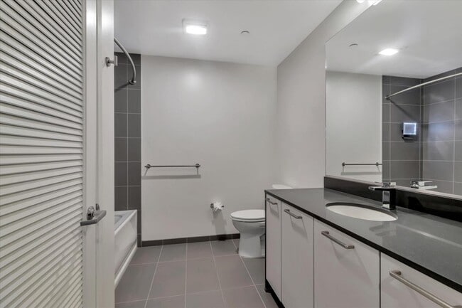 Building Photo - 1075 Market St