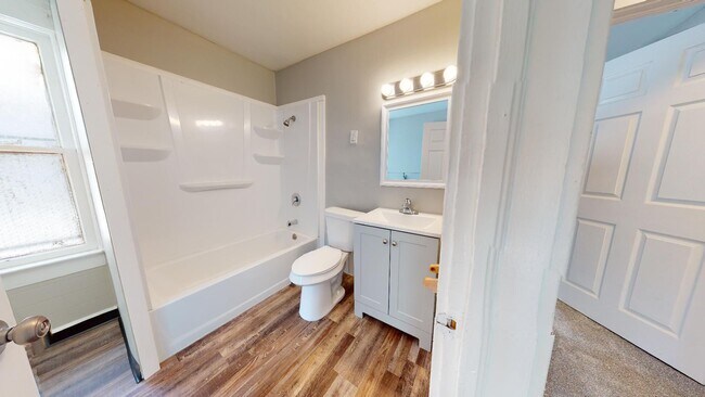 Building Photo - Brooklyn Center - 3 Bedroom Single Family ...
