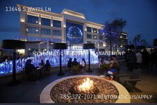 Building Photo - 13646 S Watts Ln