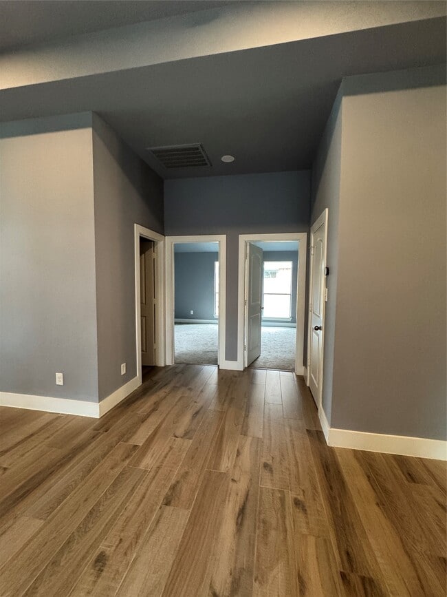 Building Photo - 6330 Bear Creek Court
