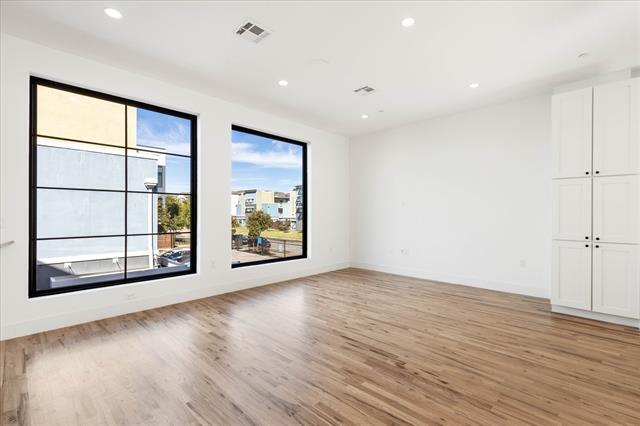 Building Photo - 2107 N Garrett Ave