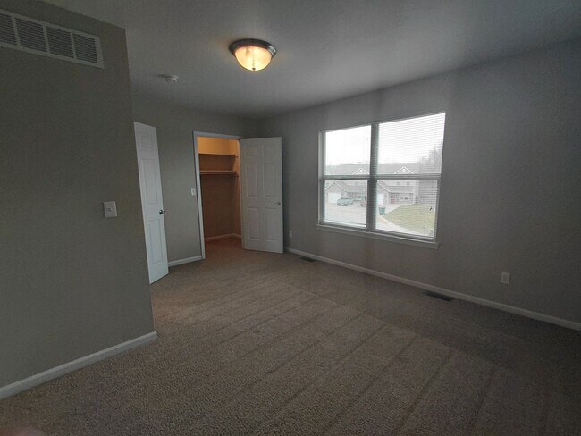Building Photo - 16095 Holy Cross Ln