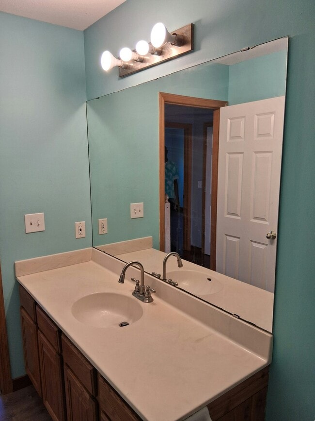 Building Photo - 2972 Eagle Valley Dr