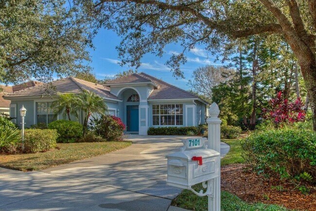 Primary Photo - 7101 Victoria Cir