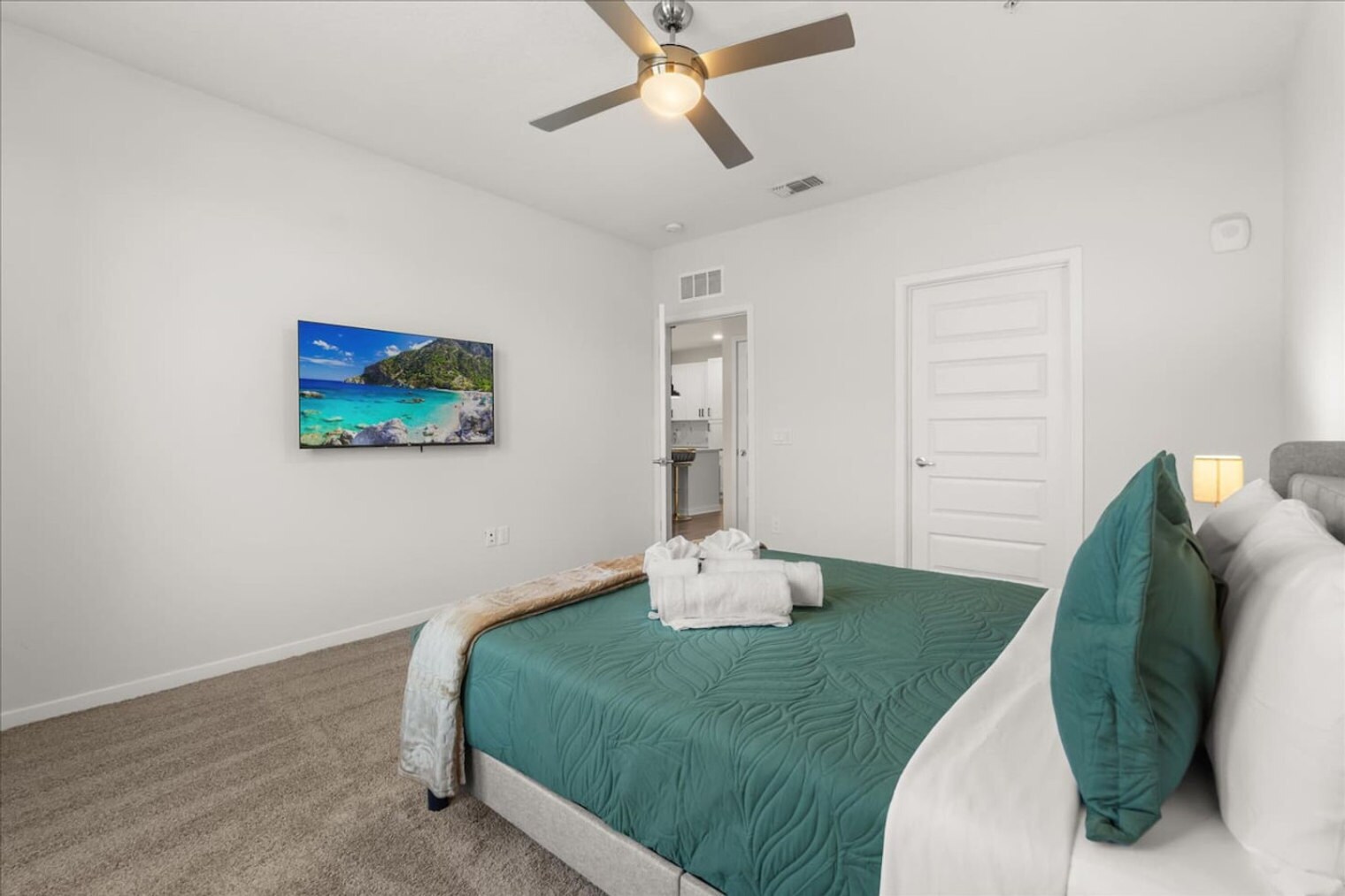 Building Photo - 1231 E Plant St