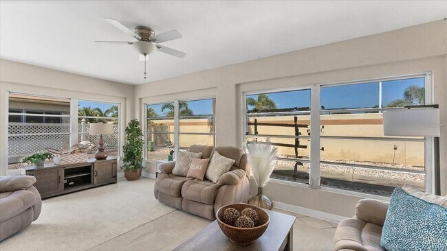 Building Photo - 3613 57th Ave Dr W