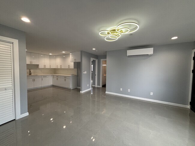 Primary Photo - 4032 Hoku Ave