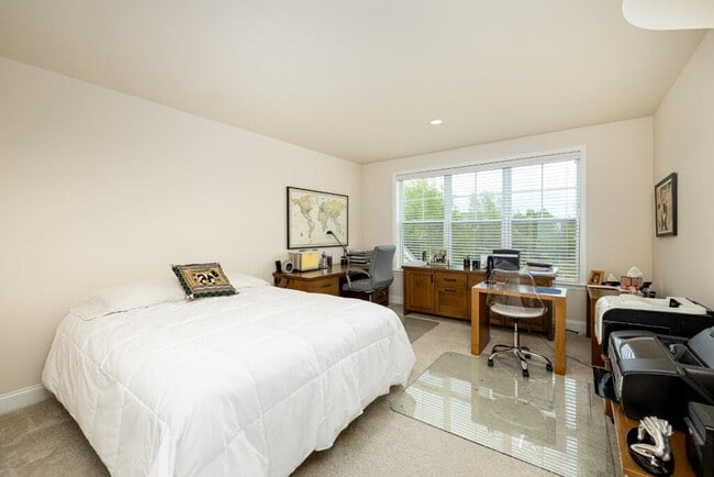 Building Photo - 3031 N Spurway Dr