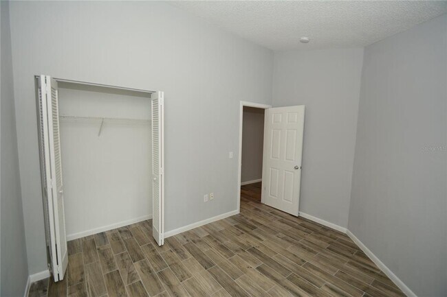 Building Photo - 107 Brunswick Ln