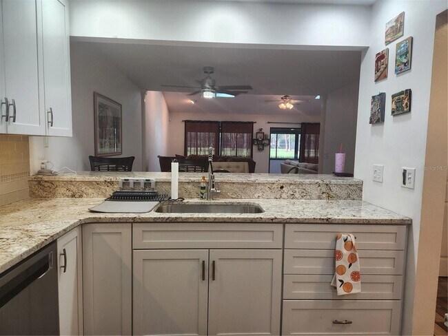 Building Photo - 3411 Avenida Madera
