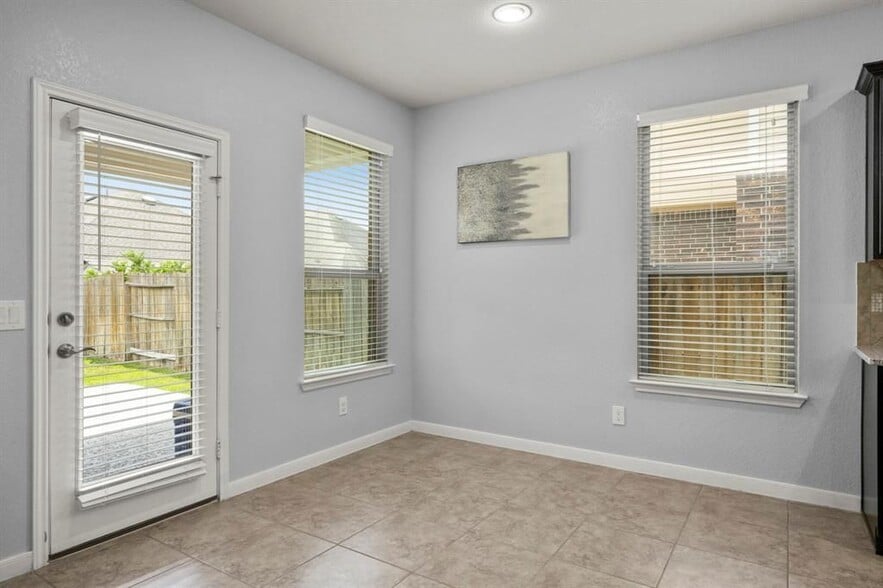 Building Photo - 19911 Mulberry Pine Ln