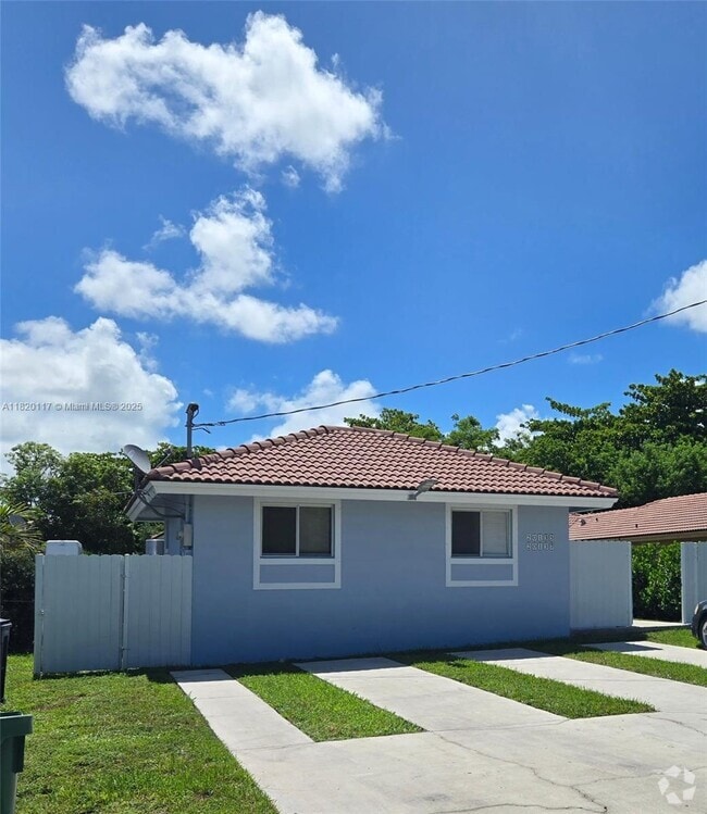 Building Photo - 20137 SW 88th Ct