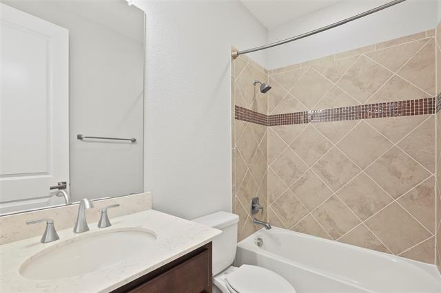 Building Photo - 821 Orleans Dr