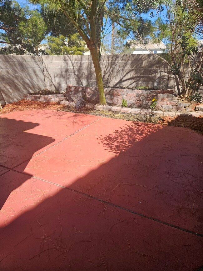 Building Photo - 6102 Hillside Bloom Ct