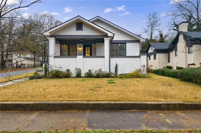 Building Photo - 349 Altoona Pl SW