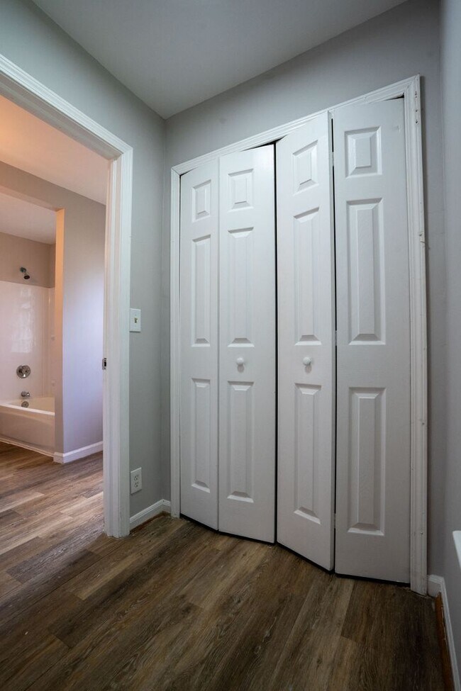 Building Photo - Eastpointe 3 bedroom