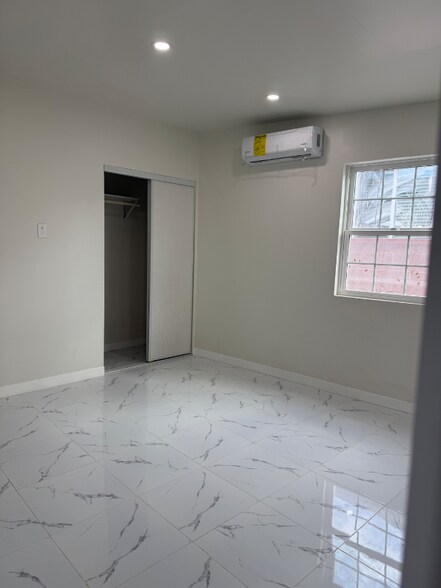 Building Photo - 8142 7th St