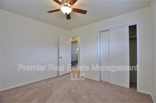 Building Photo - 4477 E Jewell Ave