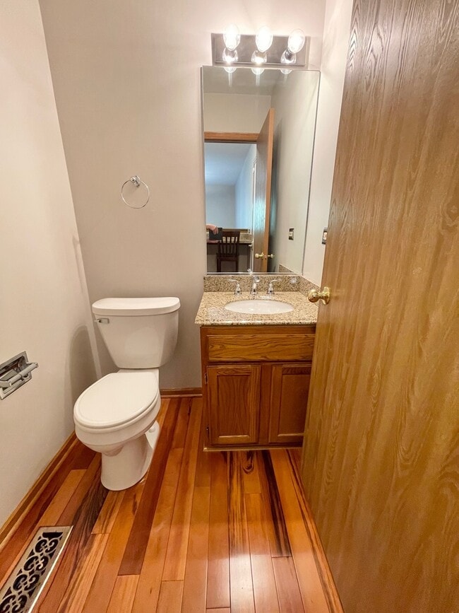 Building Photo - 636 Stone Brook Ct