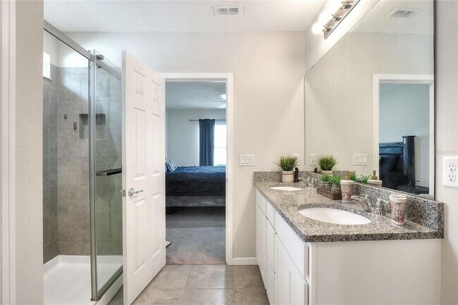 Building Photo - 1623 Aspen Ave