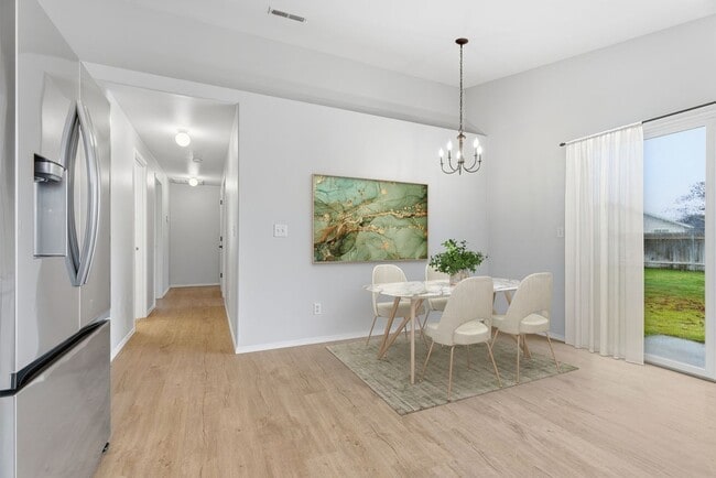 Building Photo - West Plains Rancher for Rent