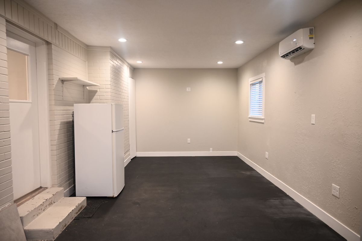 Building Photo - 3474 W San Carlos Dr