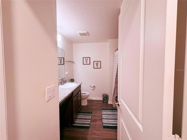 Building Photo - 1084 Papaya Cir.