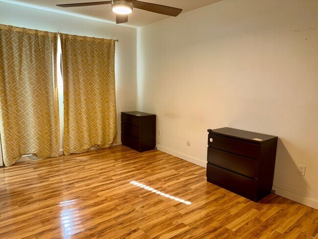 Building Photo - North of Adams Ave - Private-Yard - 3BR/2BA in Normal Heights