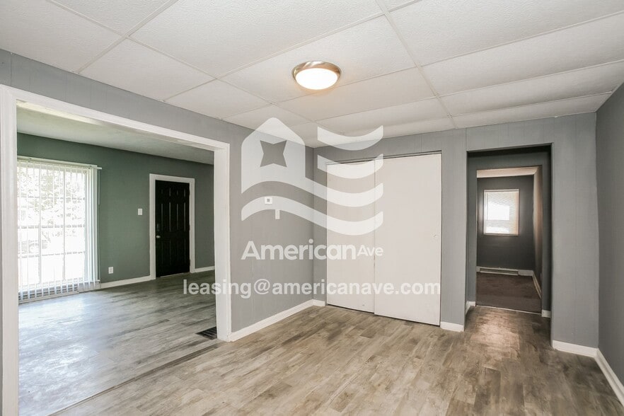 Building Photo - 1838 E Calvert St