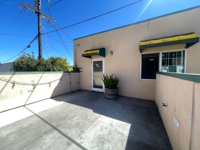 Building Photo - 117-116 Hart Ln