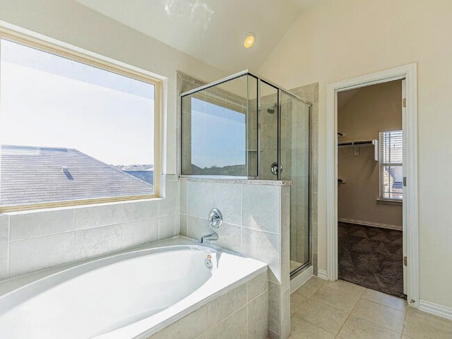 Building Photo - Spacious 4 Bedroom Home with 2 Car Garage in Boerne ISD