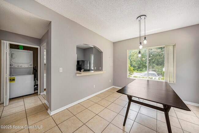 Building Photo - 18199 Paradise Point Dr