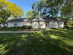 Building Photo - 30475 Birchway Dr