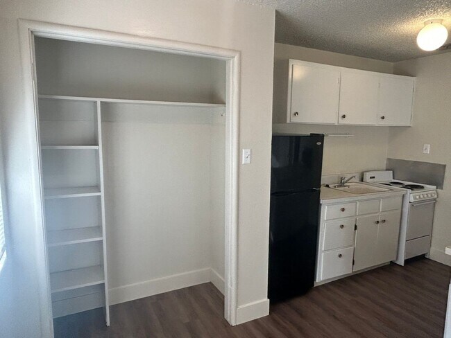 Building Photo - 618 Rancheria Dr