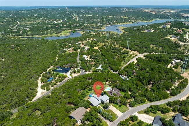 Building Photo - 3610 Crosswind Dr