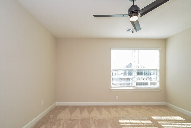 Building Photo - 1102 Princeton Hts Blvd