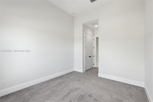 Building Photo - 4662 Estates Cir